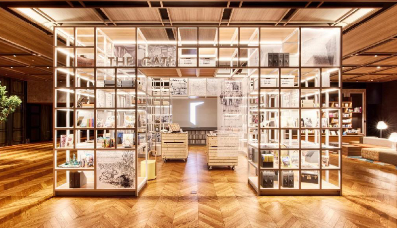 IN THE LIBRARY hotel